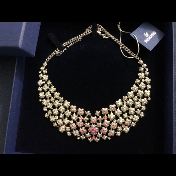 New SWAROVSKI Cherie Large Necklace - Picture 3 of 6